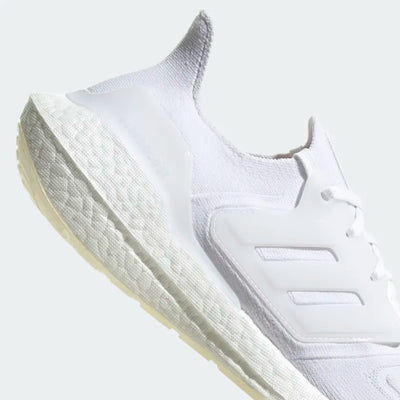 Adidas Men Ultraboost 22 Running Shoes on www.NeosSports.com