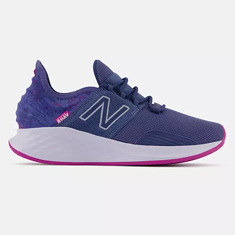 New Balance Women Fresh Foam Roav Casual Shoes on www.NeosSports.com